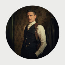 Afbeelding in Gallery-weergave laden, Peaky Blinders - Arthur Shelby Staring